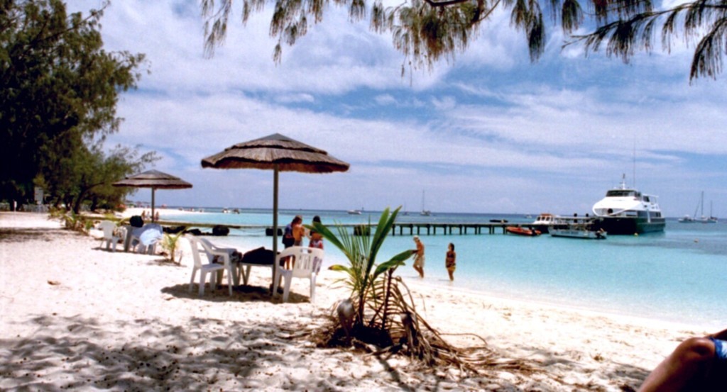 Plage du phare Amédée